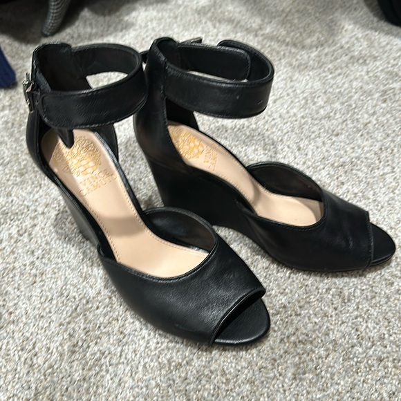 Vince Camuto wedge ♥️ - Picture 1 of 6